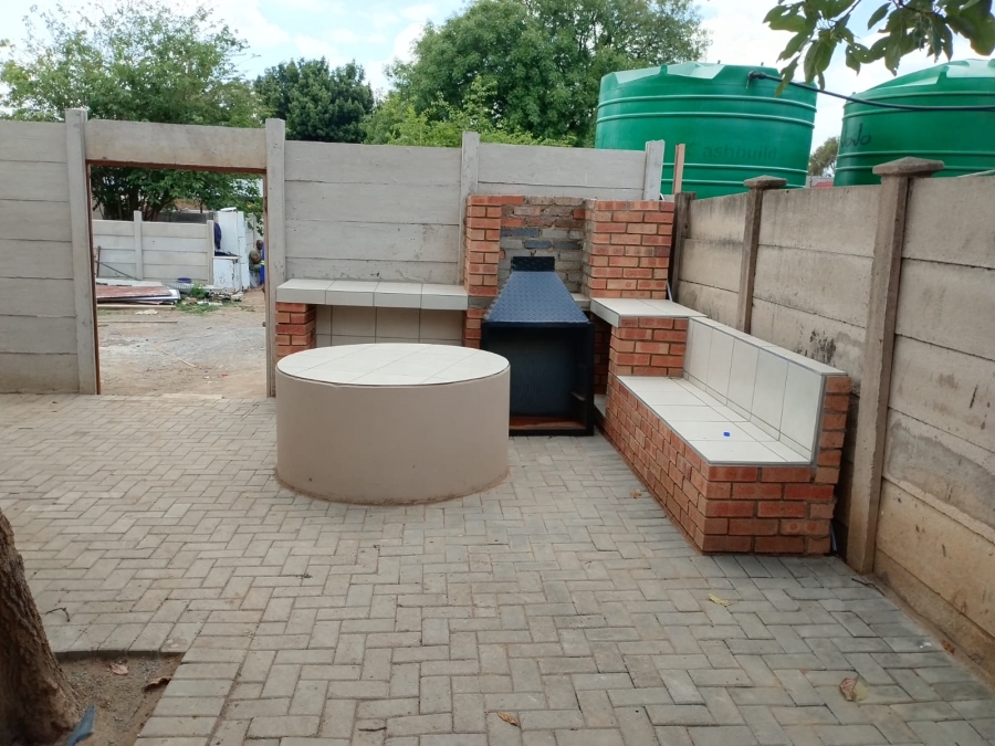 3 Bedroom Property for Sale in Oos Einde North West